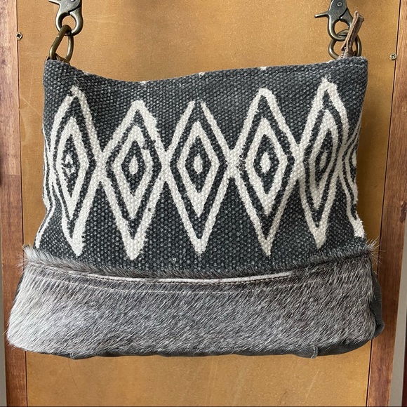 Myra Crossbody Bag - Picture 2 of 16